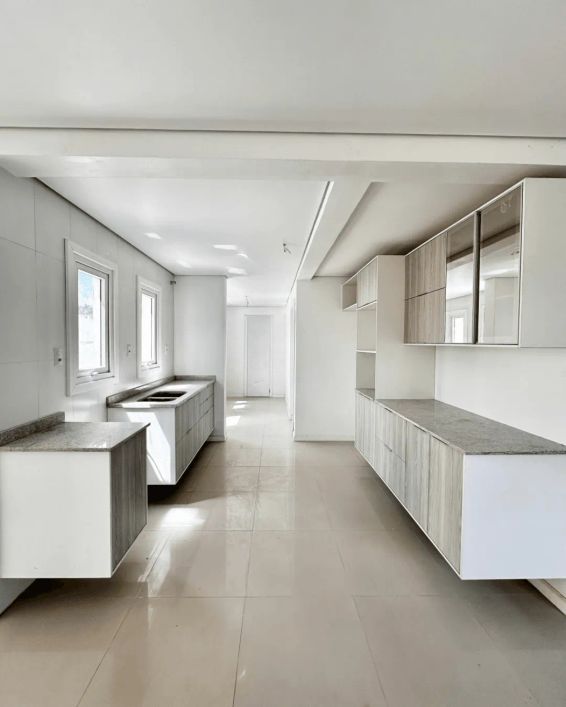 Casa à venda, Villa Imigrantes, Centro, Pelotas. 199m², 3 suítes, 2 vagas, sala de estar e jantar,