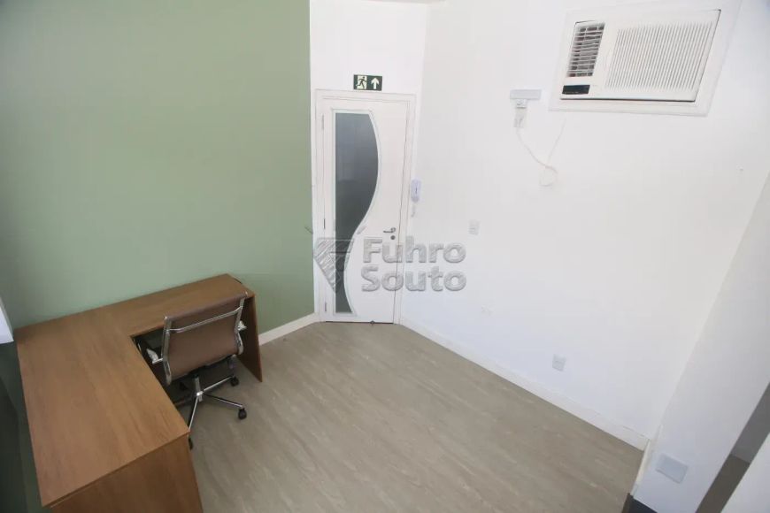 Sala Comercial em Clínica de Saúde ? Infraestrutura Completa no Centro de Pelotas!