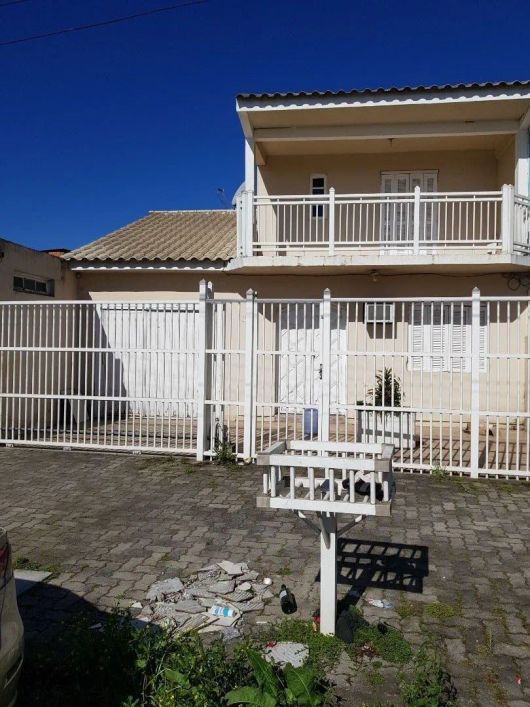 Casa 3 dormitórios à venda Fragata Pelotas/RS
