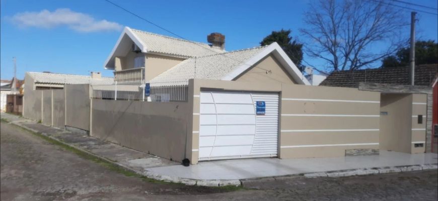 Casa 3 dormitórios à venda Três Vendas Pelotas/RS