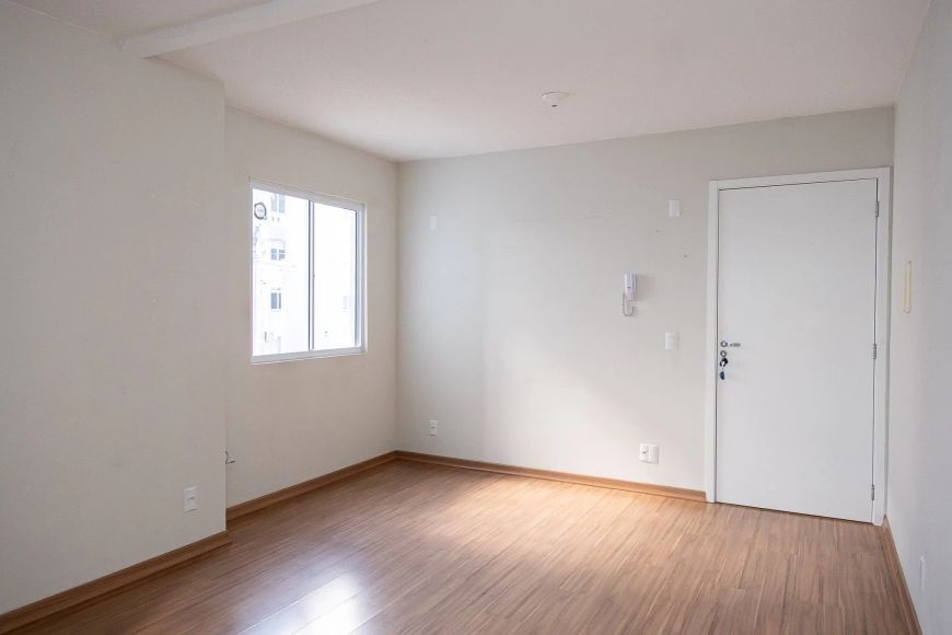 Apartamento à venda no Fragata, Pelotas – 43m², 2 dormitórios, sala, cozinha, 1 vaga. Condomínio co