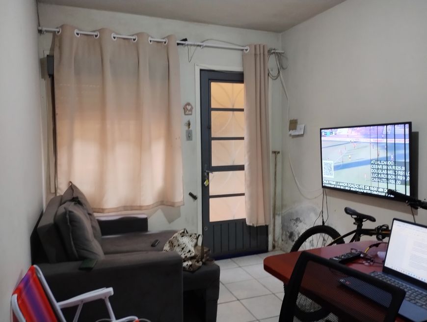Apartamento para venda tem 45 metros quadrados com 2 quartos em São Gonçalo - Pelotas - RS
