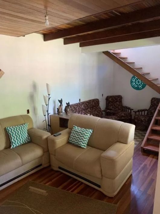 Casa com 2 dormitórios à venda por R$ 410.000,00 no Fragata em Pelotas/RS. Agende sua visita conosc