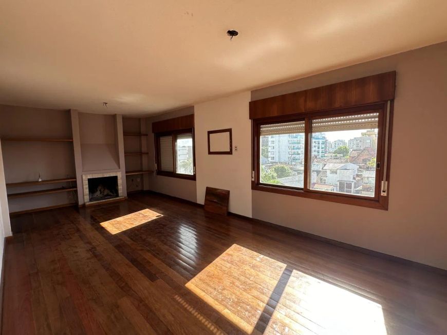 Apartamento para Venda em Pelotas, Centro, 3 dormitórios, 1 suíte, 3 banheiros, 1 vaga