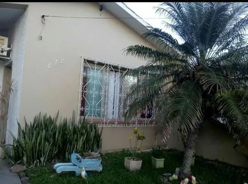 Casa 4 dormitórios à venda Fragata Pelotas/RS