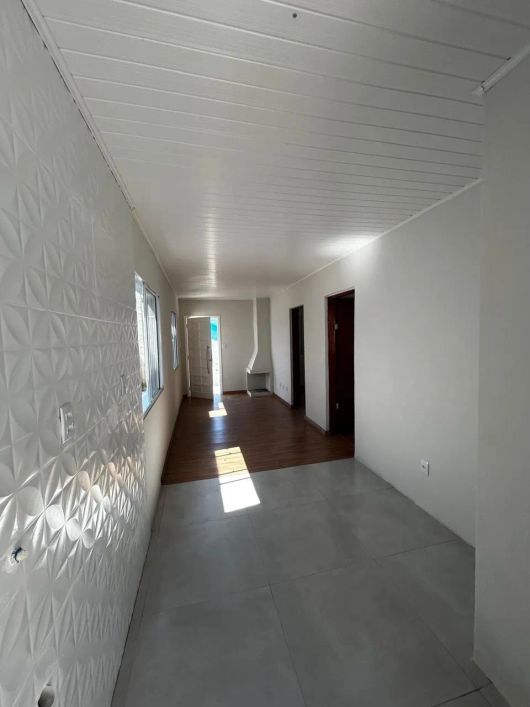 Casa recém-construída à venda no Loteamento Paineiras, Fragata, Pelotas, com 55 m², 2 dormitórios,