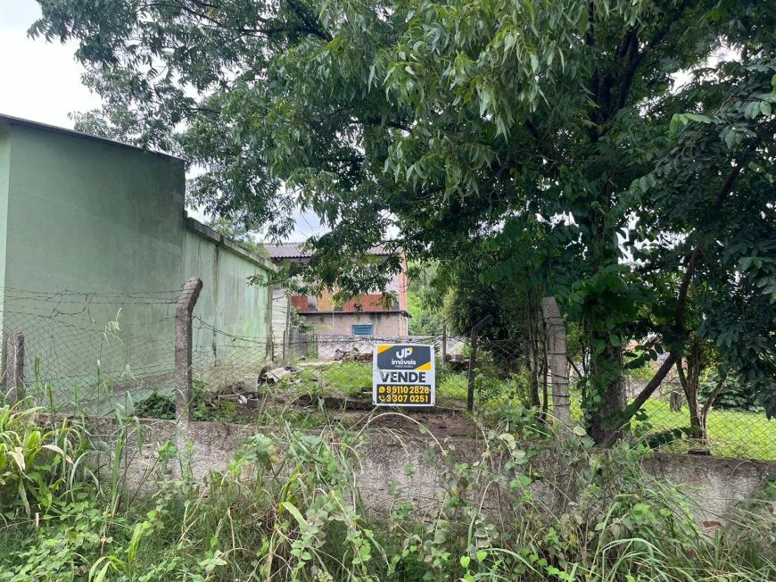Terreno à venda: 200m² no Fragata, Pelotas, RS. Excelente oportunidade! Metragem frente: 10m, later
