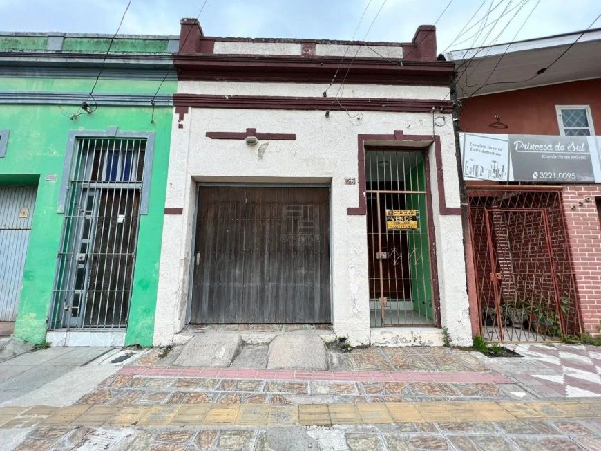 Casa comercial à venda