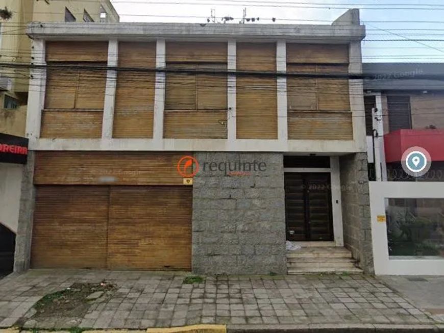 Requinte Oferece Casarão Para Reforma