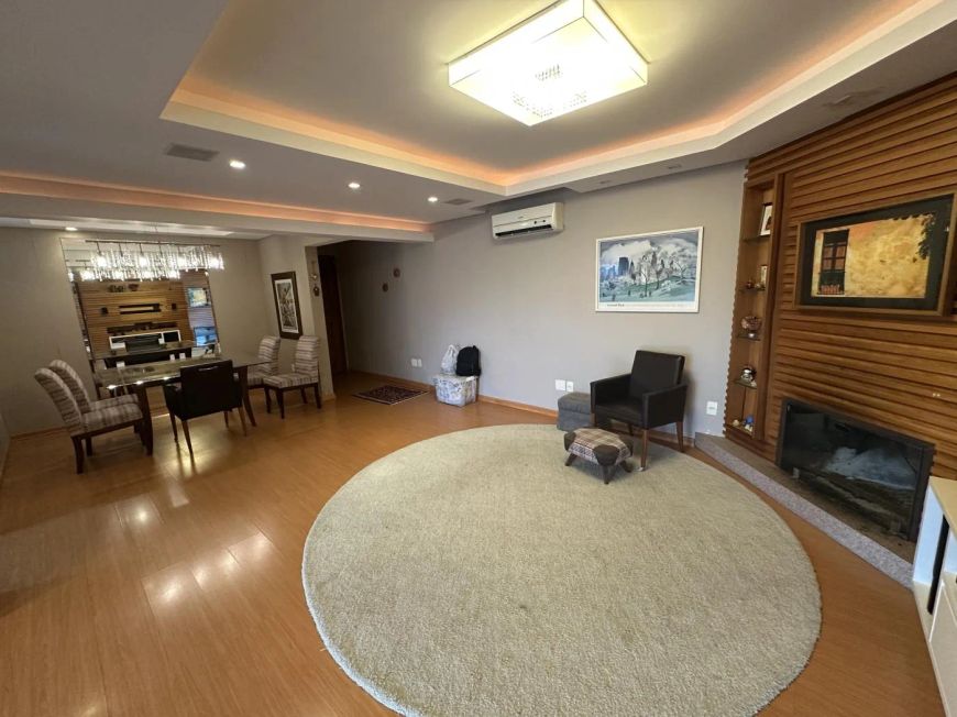 Apartamento para Venda em Pelotas, Centro, 3 dormitórios, 1 suíte, 3 banheiros, 1 vaga