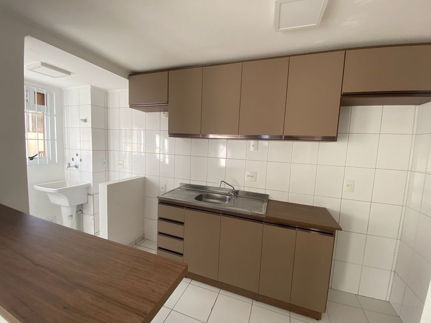 APARTAMENTO TÉRREO, EM ÓTIMA LOCALIZAÇÃO - PELOTAS RS