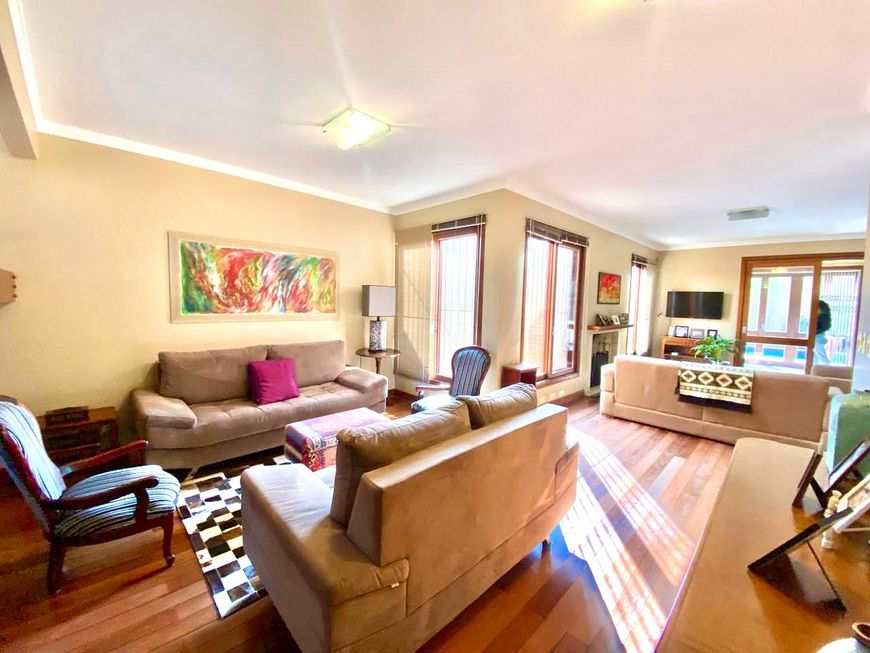 VENDE-SE BELÍSSIMA CASA NA BARONESA - PELOTAS RS