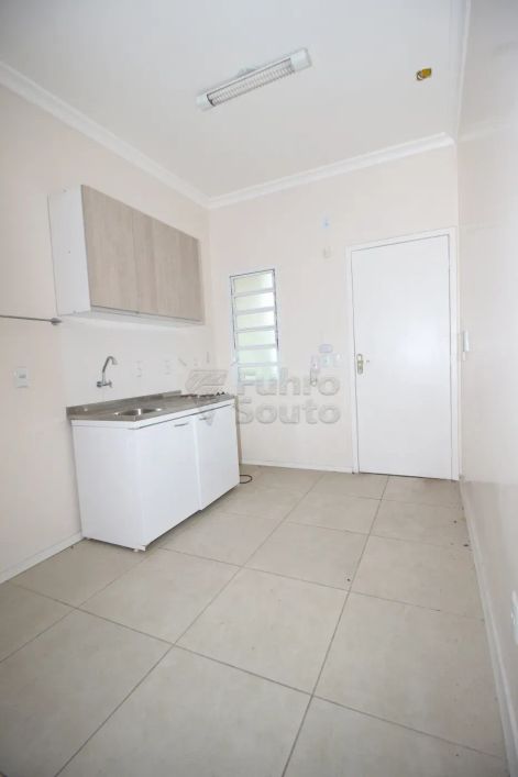 Apartamento no Condomínio Clara - Conforto e Segurança no Centro de Pelotas
