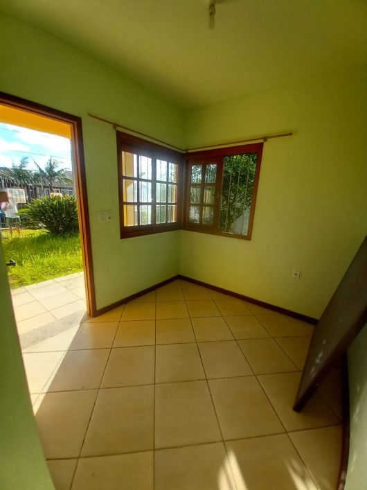 Casa à venda em Três Vendas, Pelotas, RS, 300 m² de terreno, 100 m² de área útil, 3 dormitórios, 2