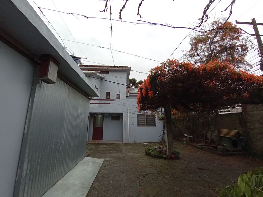 Casa para venda tem 305 metros quadrados com 3 quartos em Centro - Pelotas - RS