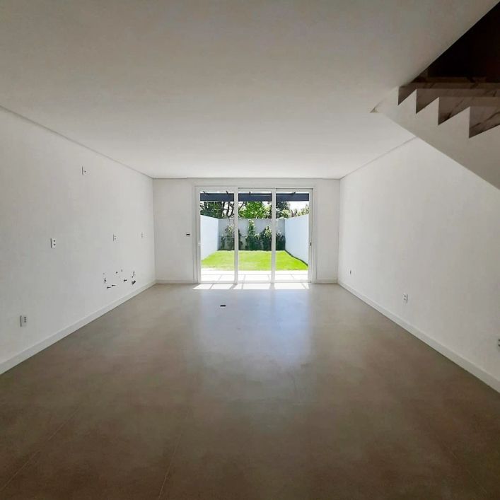 Casa à venda no Las Acácias, Pronta pra Morar, 3 dormitórios, 2 vagas, Alto Padrão, Bairro Las Acá
