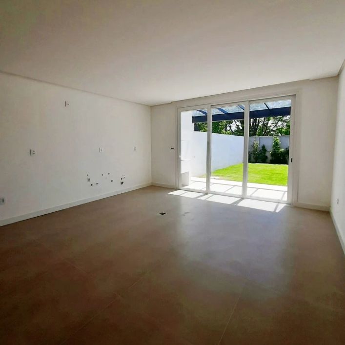 Casa à venda no Las Acácias, Pronta pra Morar, 3 dormitórios, 2 vagas, Alto Padrão, Bairro Las Acá
