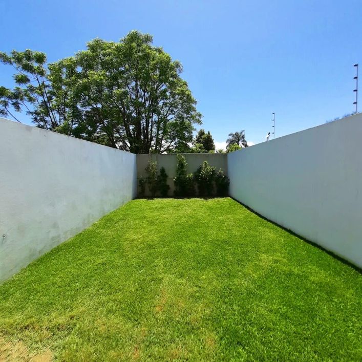 Casa à venda no Las Acácias, Pronta pra Morar, 3 dormitórios, 2 vagas, Alto Padrão, Bairro Las Acá