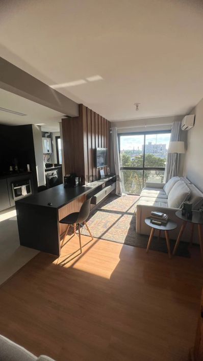 Apartamento semimobiliado