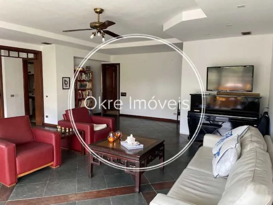Apartamento - Padrão / Residencial / Leblon