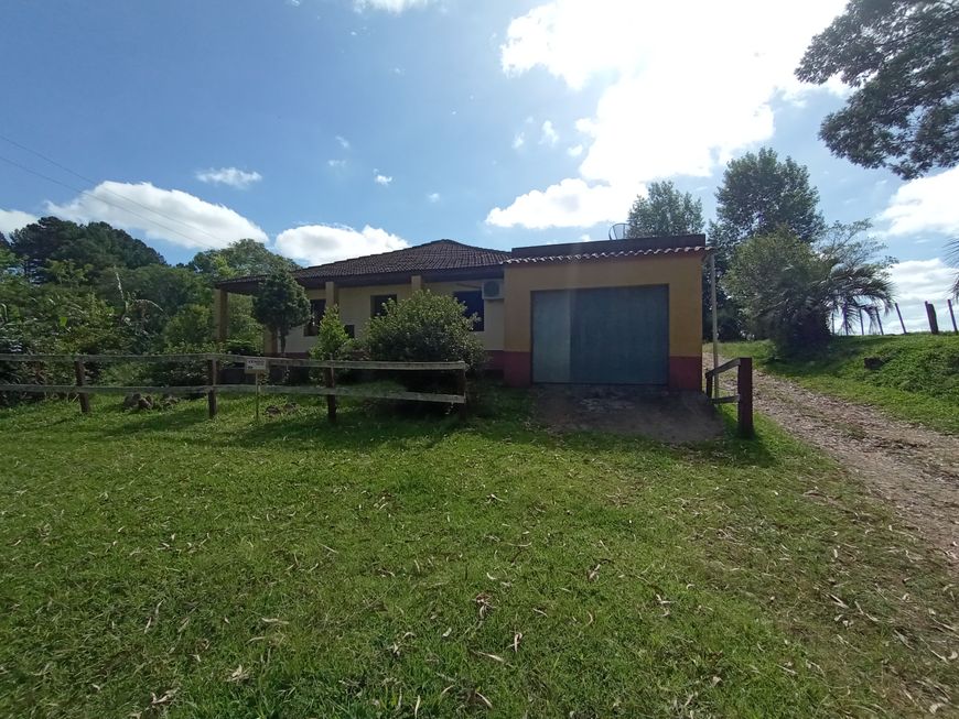 Fazenda/Sítio/Chácara para venda com 20000 metros quadrados com 4 quartos