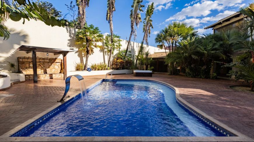 Casa - Sobrado 4 Suites - 605 m2, 1.509 m2 de terreno a venda no Setor Leste - E