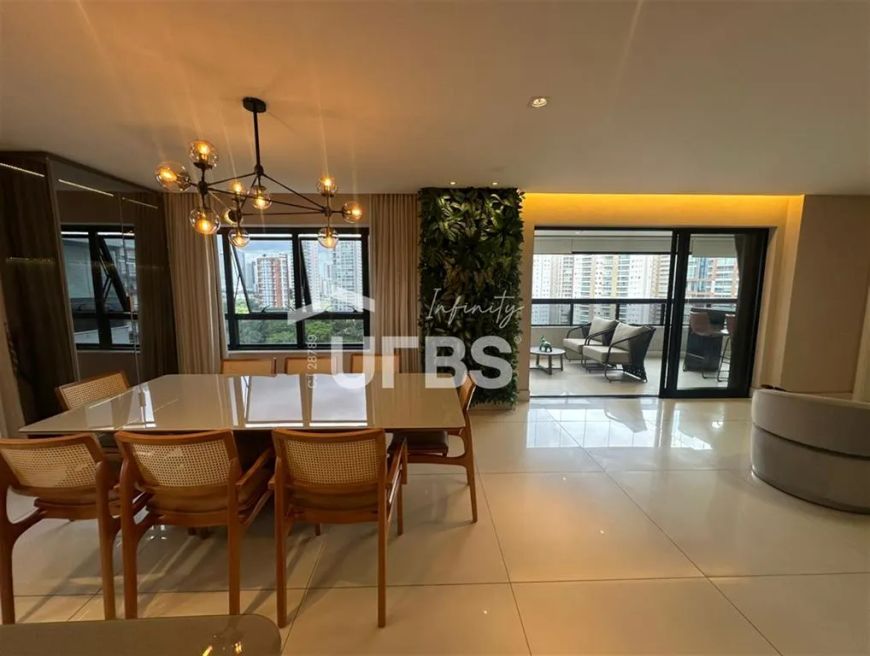 Belíssimo apartamento com 169m² na Orla do Parque Flamboyant .