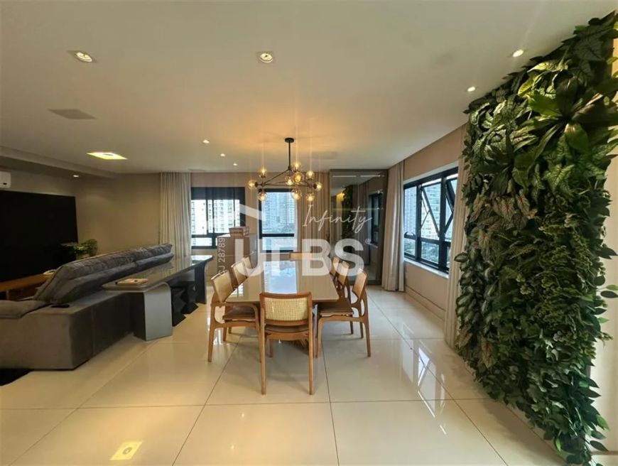 Belíssimo apartamento com 169m² na Orla do Parque Flamboyant .