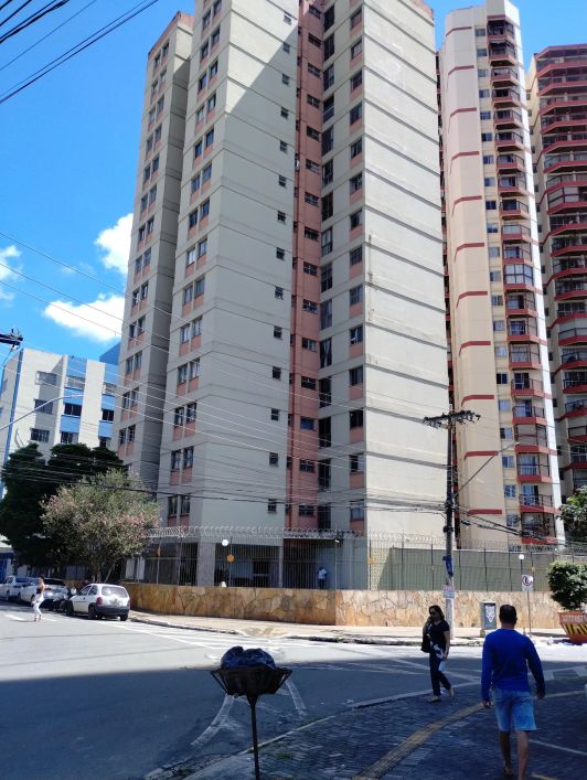 Imóvel para aluguel tem 81 metros quadrados com 3 quartos em Setor Central - Goiânia - GO