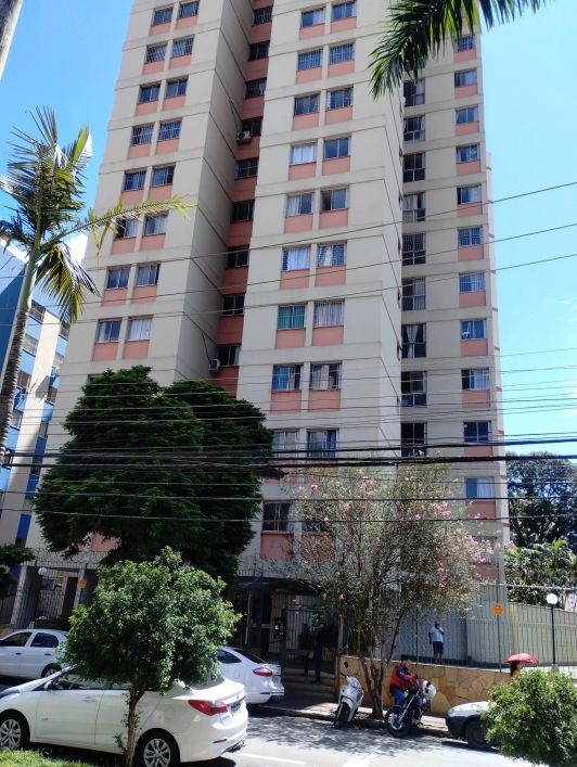 Imóvel para aluguel tem 81 metros quadrados com 3 quartos em Setor Central - Goiânia - GO