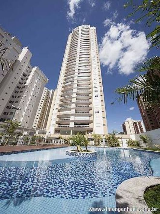 Apartamento para venda tem 163 metros quadrados com 3 suítes no Setor Bueno - Goiânia - Goiás