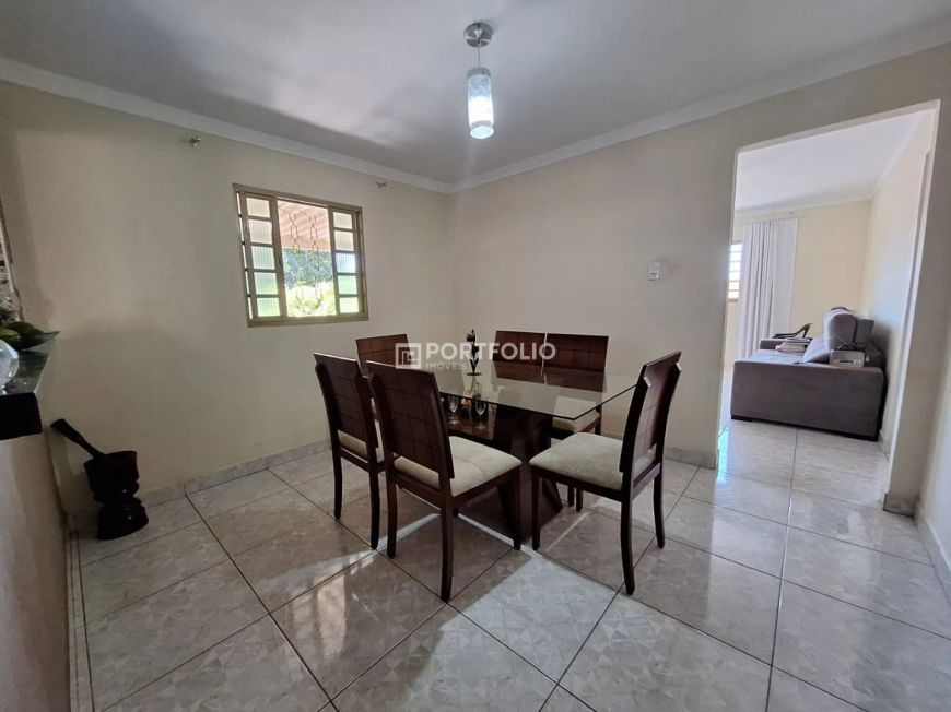 Casa com 3 dormitórios à venda, 200 m² por R$ 420.000,00 - Jardim Novo Mundo - Goiânia/GO