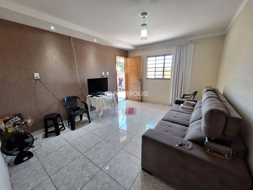 Casa com 3 dormitórios à venda, 200 m² por R$ 420.000,00 - Jardim Novo Mundo - Goiânia/GO