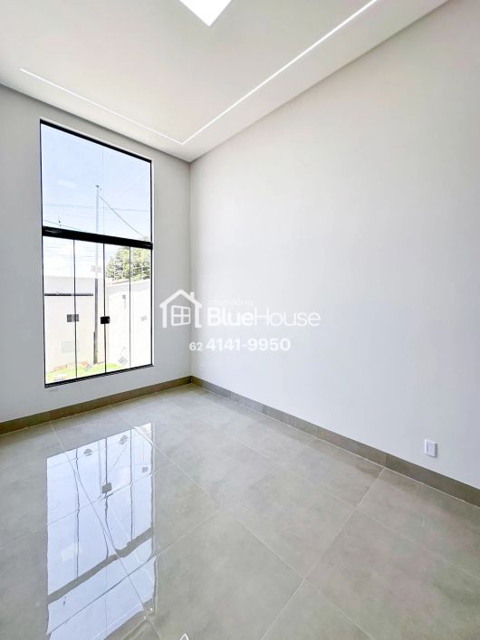 Casa de 3Q sendo 1 suíte em acabamento Premium no Cond. das Esmeraldas