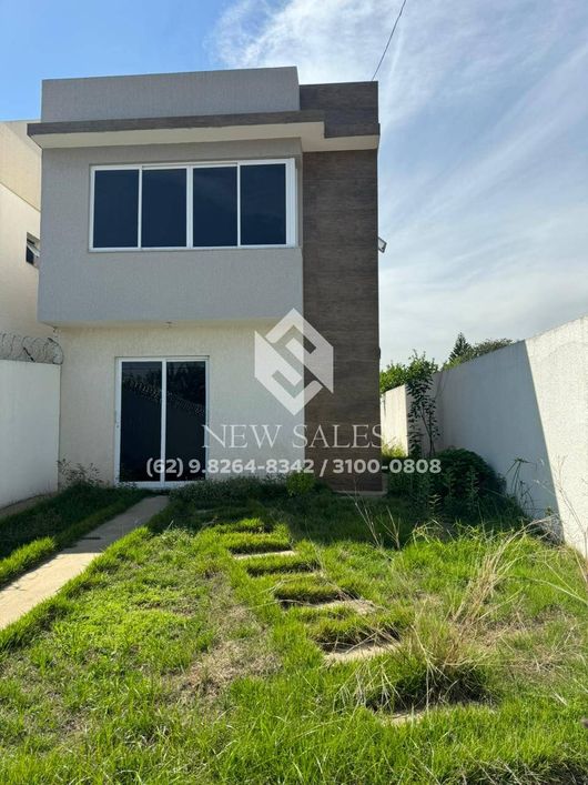 Excelente sobrado com 3 suítes plenas, no Bairro Goiá