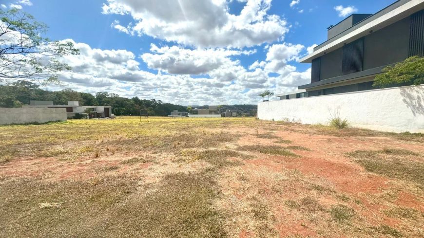 Vendo lote no Condomínio Plateau Dor - Goiânia - GO