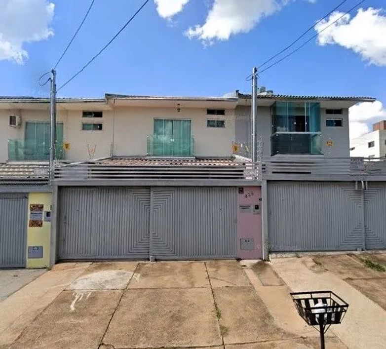 Sobrado à venda no bairro Parque Amazônia - Goiânia/GO