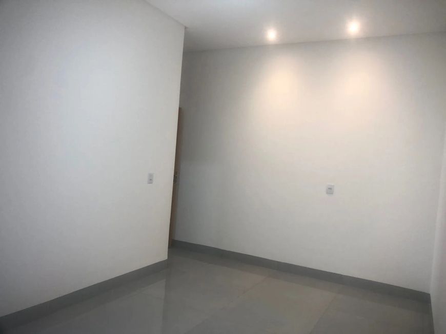 CASA portal do oriente Goiânia Casa de Rua com 3 Quarto(s) e 2 banheiro(s) à Venda, 102 por R$ 420.0