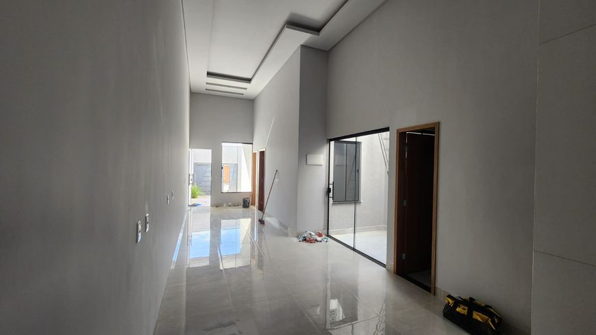 Imóvel para venda possui 90 metros quadrados com 3 quartos em Residencial Santa Fé I - Goiânia - GO