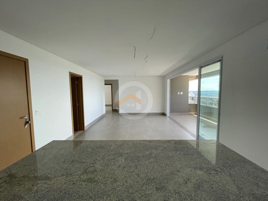 Apartamento 3 suítes Ed Noronha no Park Lozandes
