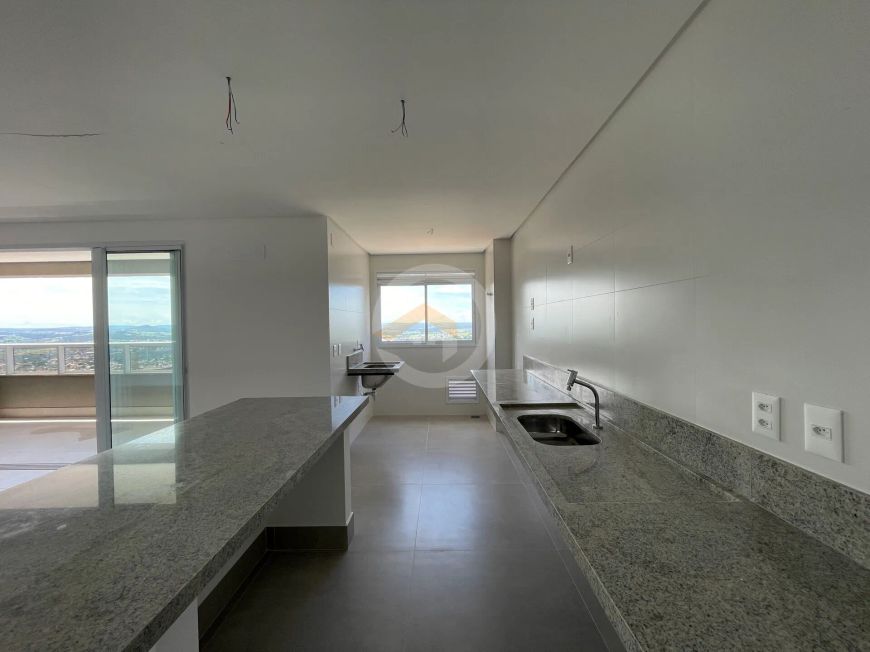 Apartamento 3 suítes Ed Noronha no Park Lozandes