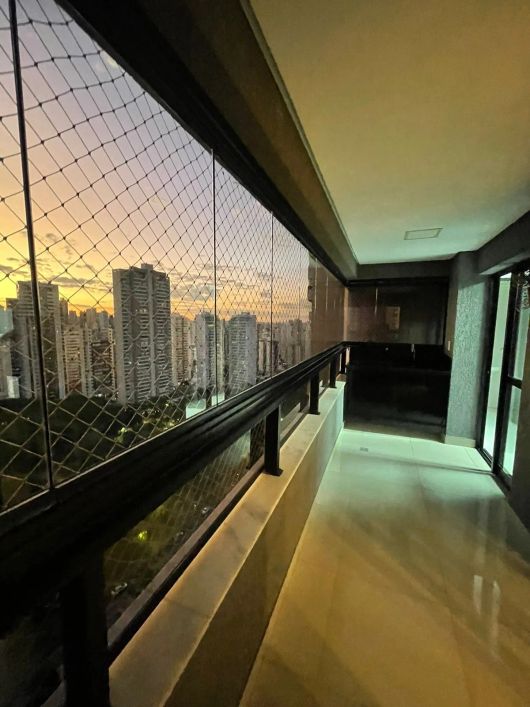 Lindíssimo apartamento com frente ao Parque Flamboyant