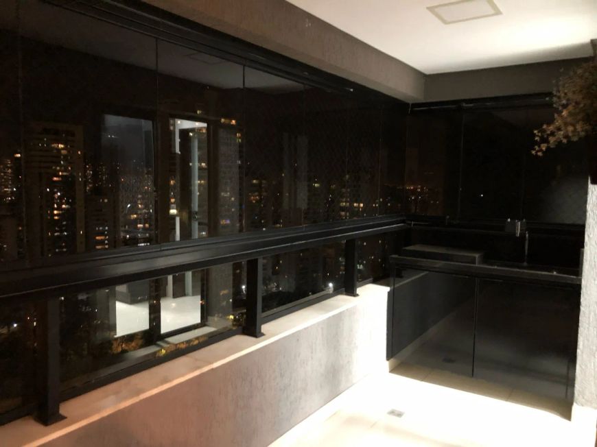 Lindíssimo apartamento com frente ao Parque Flamboyant