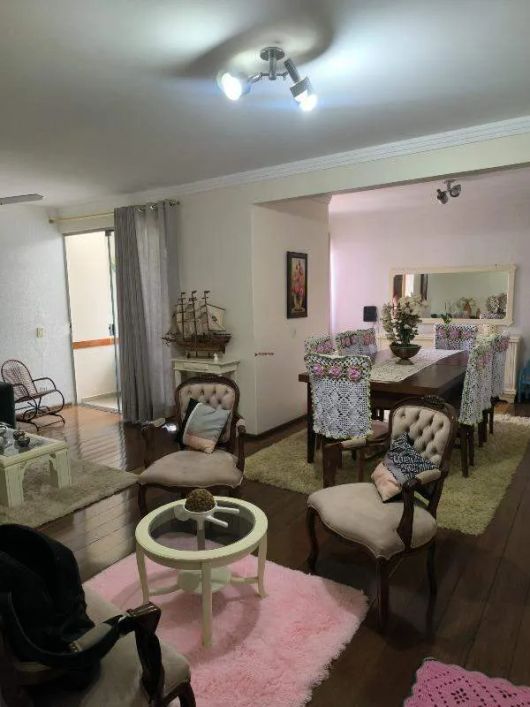 Apartamento de 227 m² 3 quartos com suíte 2 vagas de garagem, nascente, armários quarto e cozinha, P