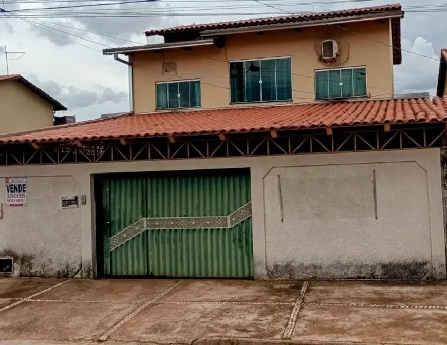 Sobrado à venda no bairro Residencial Barravento em Goiânia/GO