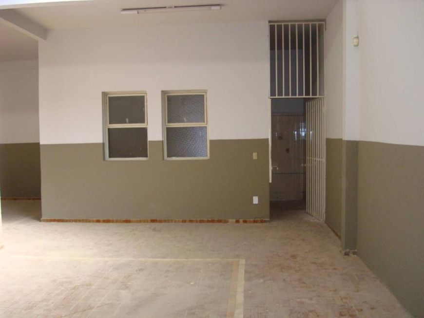 01 Prédio Comercial