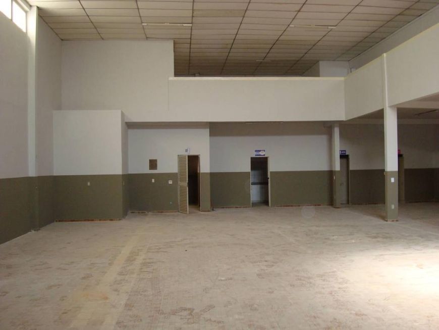 01 Prédio Comercial