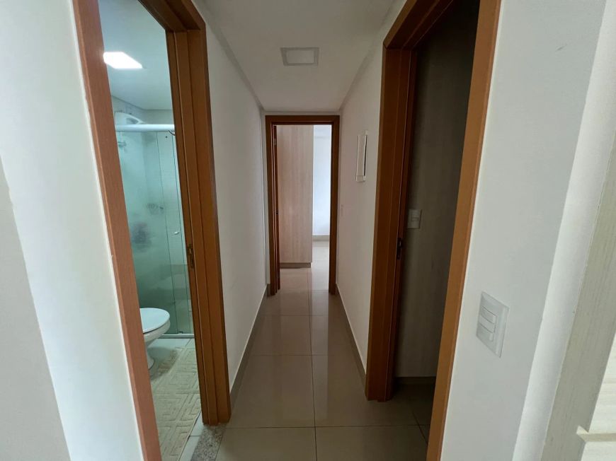APTO 2/4 62 M2 RICO EM ARMARIOS E 03 AR CONDICIONADO ANDAR ALTO