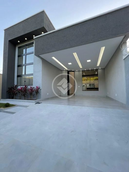 CASA COM PISCINA codigo: 88191