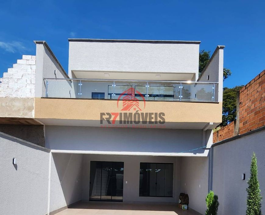 EXCELENTE SOBRADO NO RESIDENCIAL HUGO DE MORAES - GOIÂNIA /GO